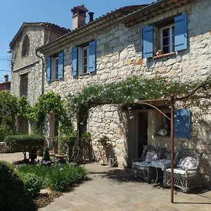 https://le-mas-saint-pierre.fr-provencehotel.com