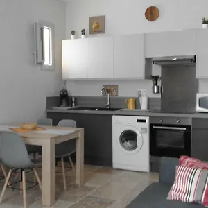 https://st-remy-de-provence-proche-centre-ville.fr-provencehotel.com