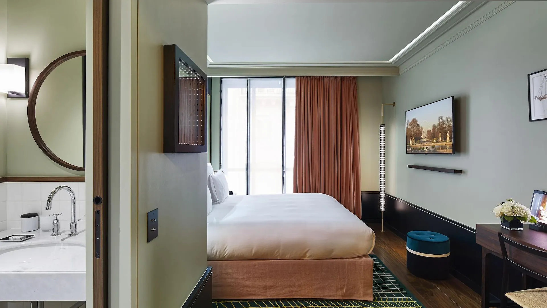 *****  Le Roch Hotel & Spa Paris France